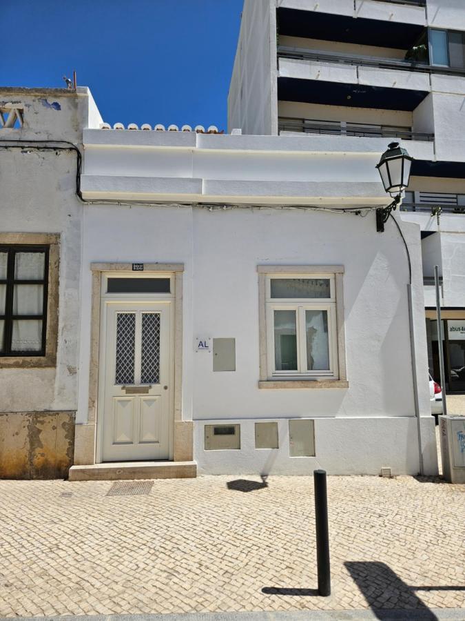The Singular - Downtown Studio Φάρο Εξωτερικό φωτογραφία